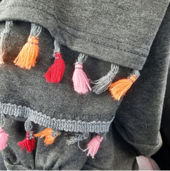 NWOT Tassled Blouse - Picture 3 of 6